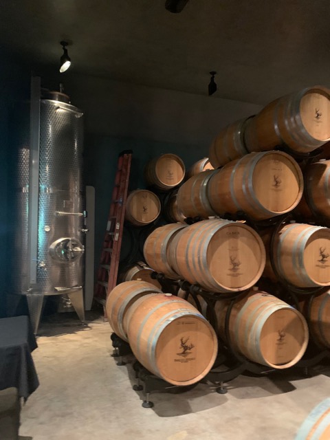 Additional metal wine aging cylinders and casks