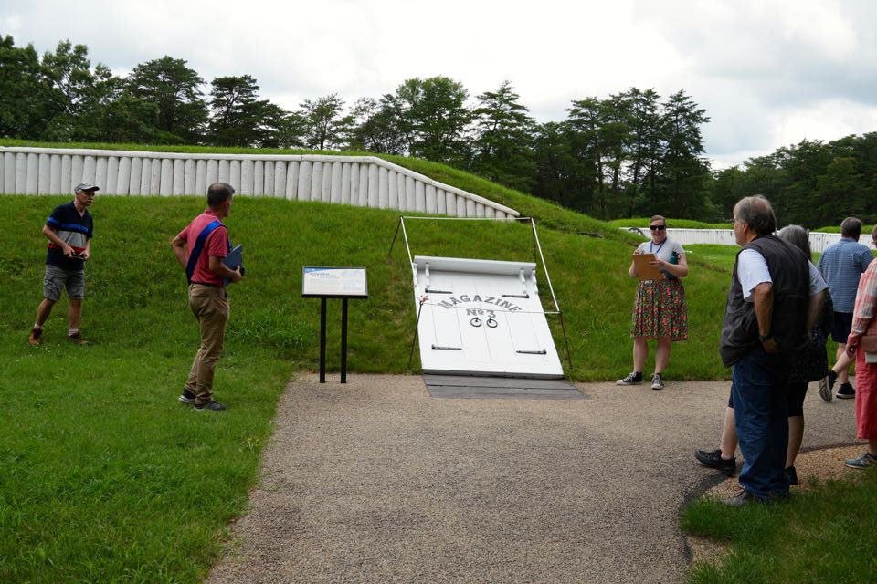 58) Magazine entrance