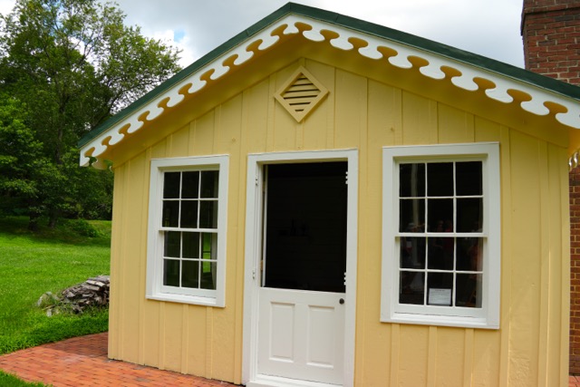 Officers' Hut